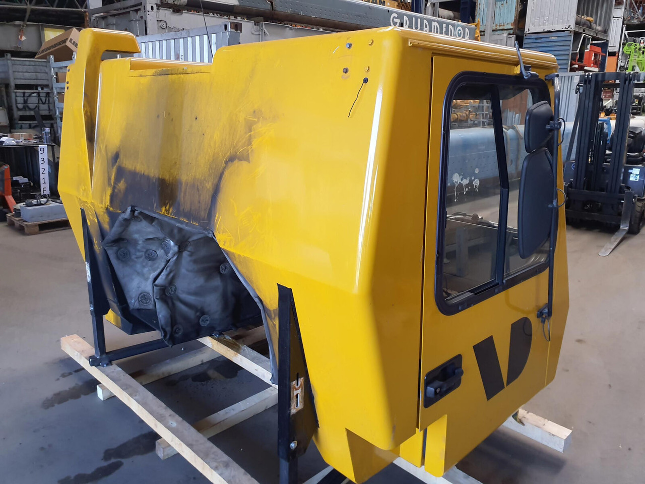 Grove GMK 3050 driver cabine complete - תא עבור עגורן נייד: תמונה 3 Grove GMK 3050 driver cabine complete - תא עבור עגורן נייד: תמונה 3