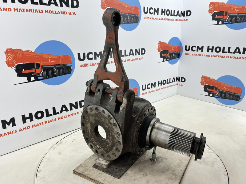 Grove GMK 3055 Steering knuckle 16 holes axle 3 right - מפרק היגוי עבור עגורן: תמונה 3 Grove GMK 3055 Steering knuckle 16 holes axle 3 right - מפרק היגוי עבור עגורן: תמונה 3