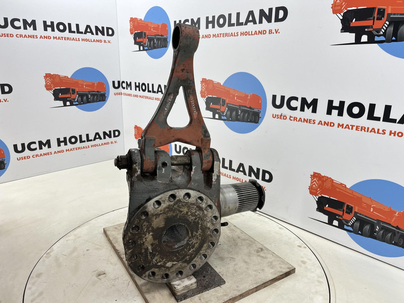 Grove GMK 3055 Steering knuckle 16 holes axle 3 right - מפרק היגוי עבור עגורן: תמונה 5 Grove GMK 3055 Steering knuckle 16 holes axle 3 right - מפרק היגוי עבור עגורן: תמונה 5