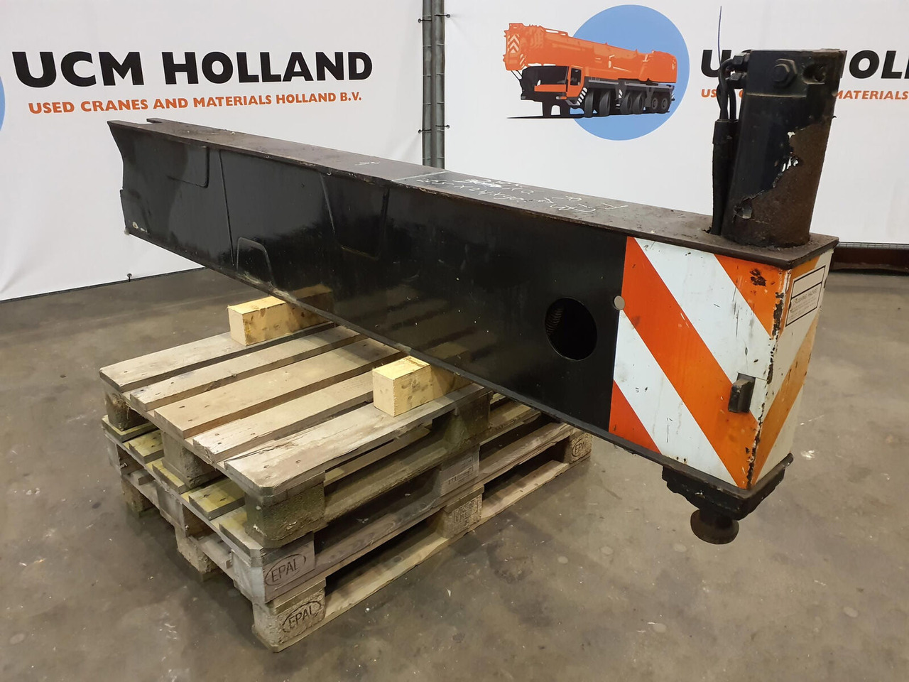 Grove GMK 3055 sliding beam complete rear - מתלה עבור עגורן נייד: תמונה 1 Grove GMK 3055 sliding beam complete rear - מתלה עבור עגורן נייד: תמונה 1