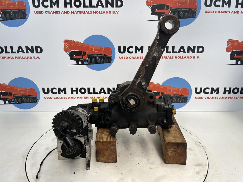 Grove GMK 3055 steering Box - עמודת היגוי עבור עגורן: תמונה 1 Grove GMK 3055 steering Box - עמודת היגוי עבור עגורן: תמונה 1