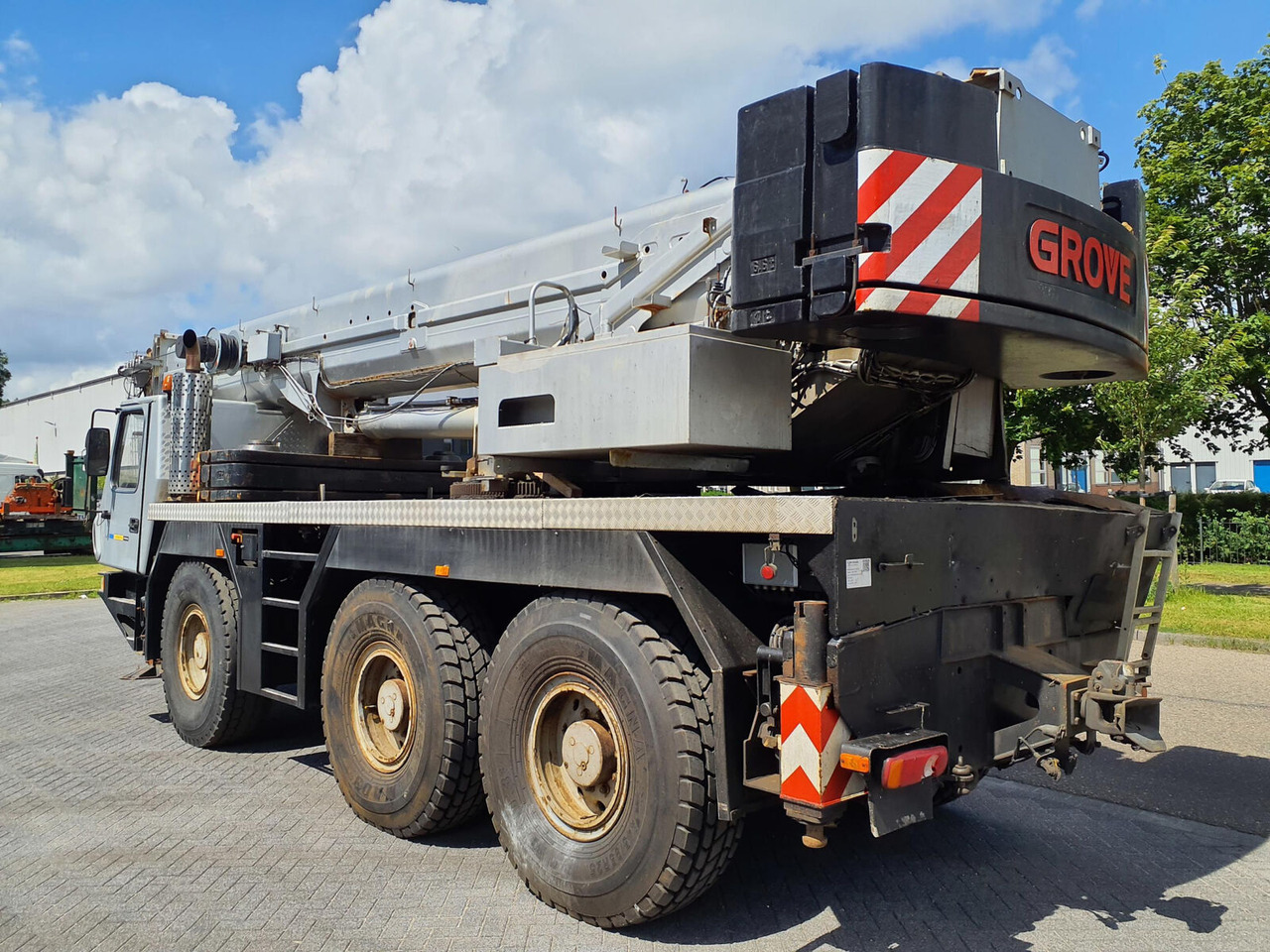 Grove GMK 3055 - עגורן נייד: תמונה 3 Grove GMK 3055 - עגורן נייד: תמונה 3