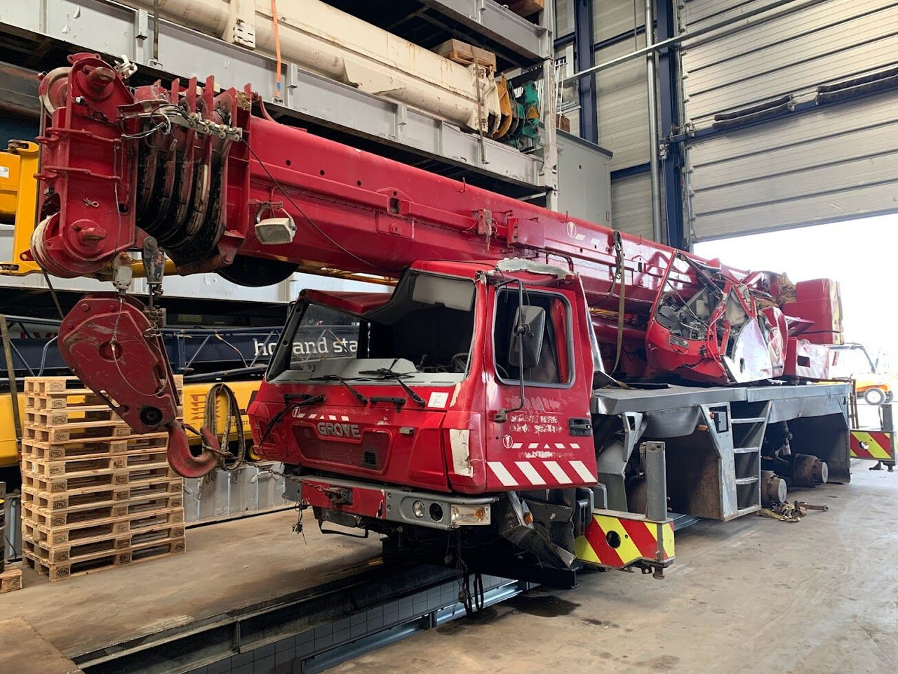 Grove GMK 3055 - עגורן נייד: תמונה 1 Grove GMK 3055 - עגורן נייד: תמונה 1
