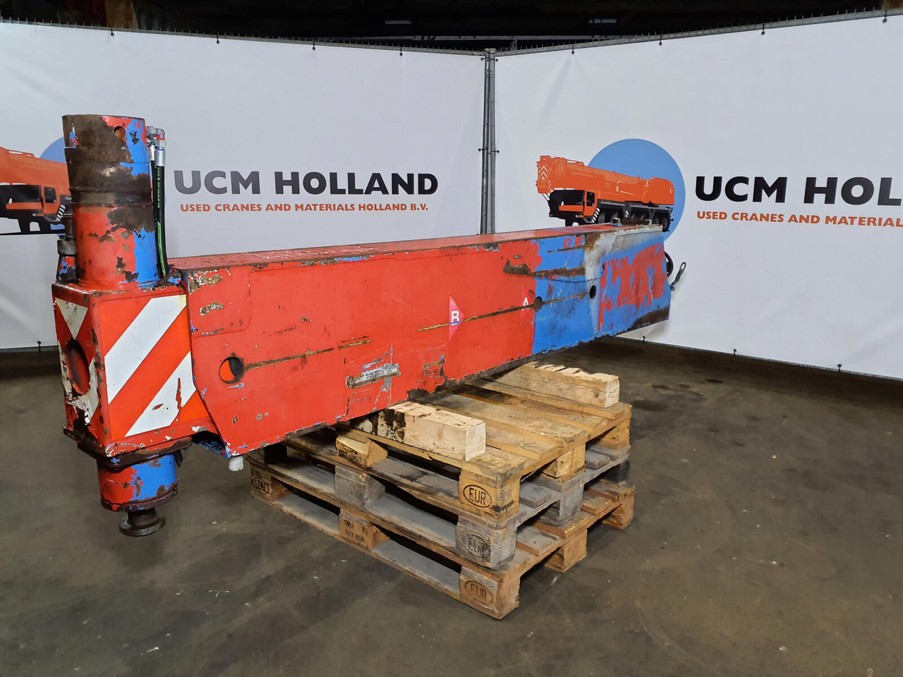 Grove GMK 5130-1 outrigger beam complete front - מתלה עבור עגורן נייד: תמונה 2 Grove GMK 5130-1 outrigger beam complete front - מתלה עבור עגורן נייד: תמונה 2