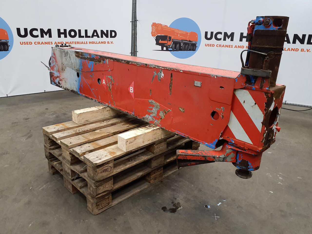 Grove GMK 5130-1 outrigger beam complete front - מתלה עבור עגורן נייד: תמונה 1 Grove GMK 5130-1 outrigger beam complete front - מתלה עבור עגורן נייד: תמונה 1