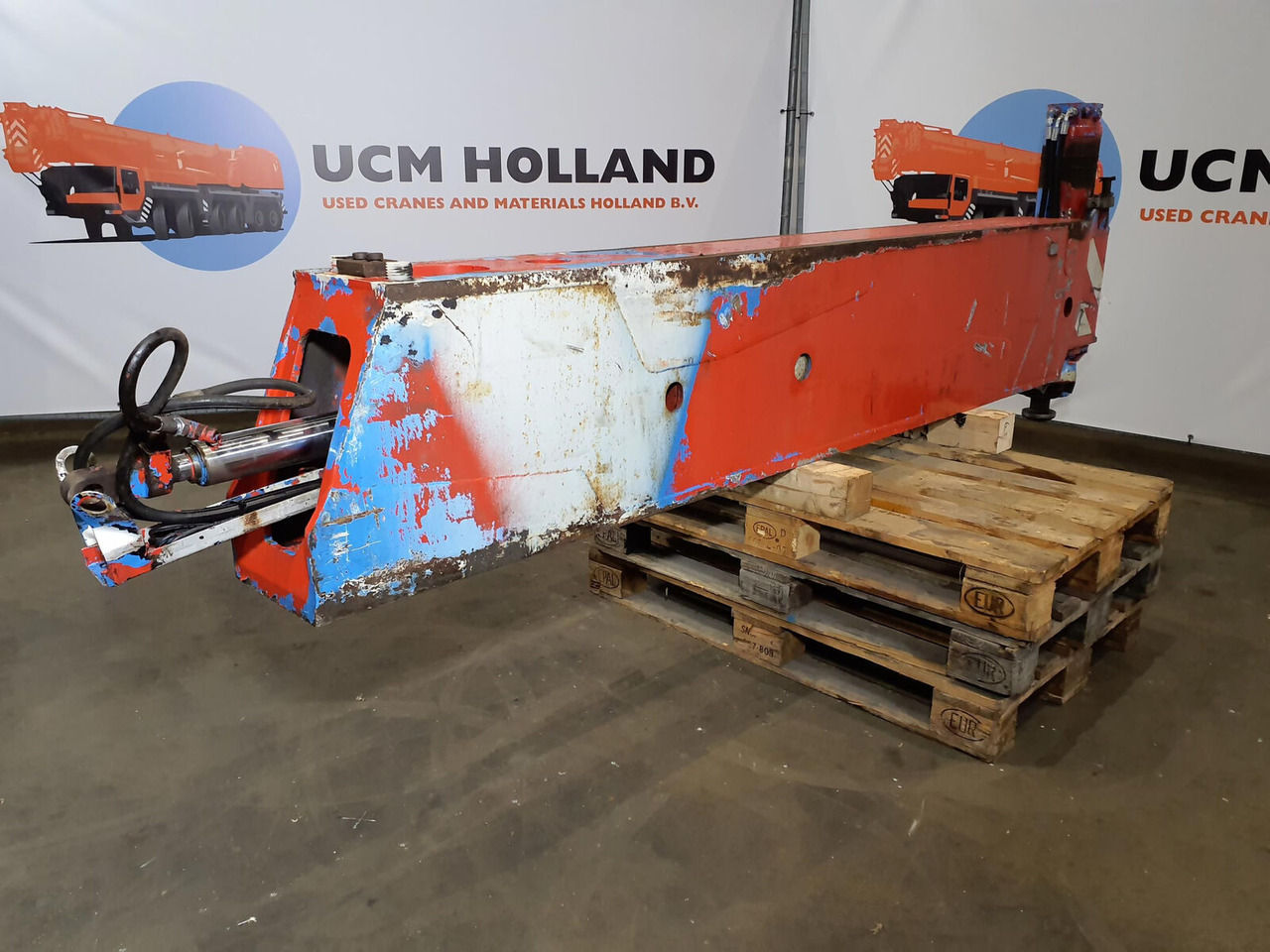 Grove GMK 5130-1 outrigger beam complete front - מתלה עבור עגורן נייד: תמונה 4 Grove GMK 5130-1 outrigger beam complete front - מתלה עבור עגורן נייד: תמונה 4