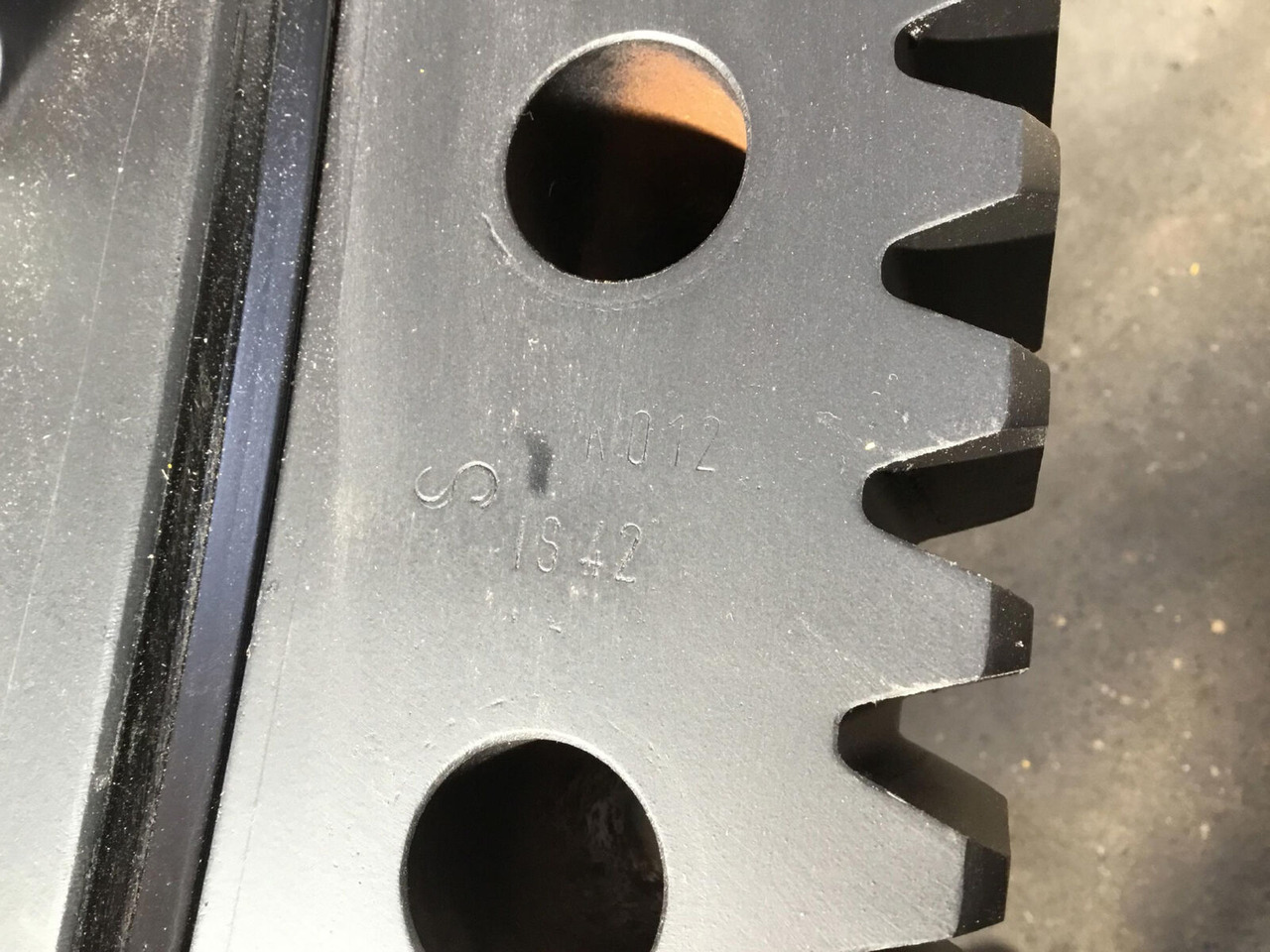 Grove GMK 5130-1 slew ring - טבעת רוטציה עבור עגורן נייד: תמונה 2 Grove GMK 5130-1 slew ring - טבעת רוטציה עבור עגורן נייד: תמונה 2