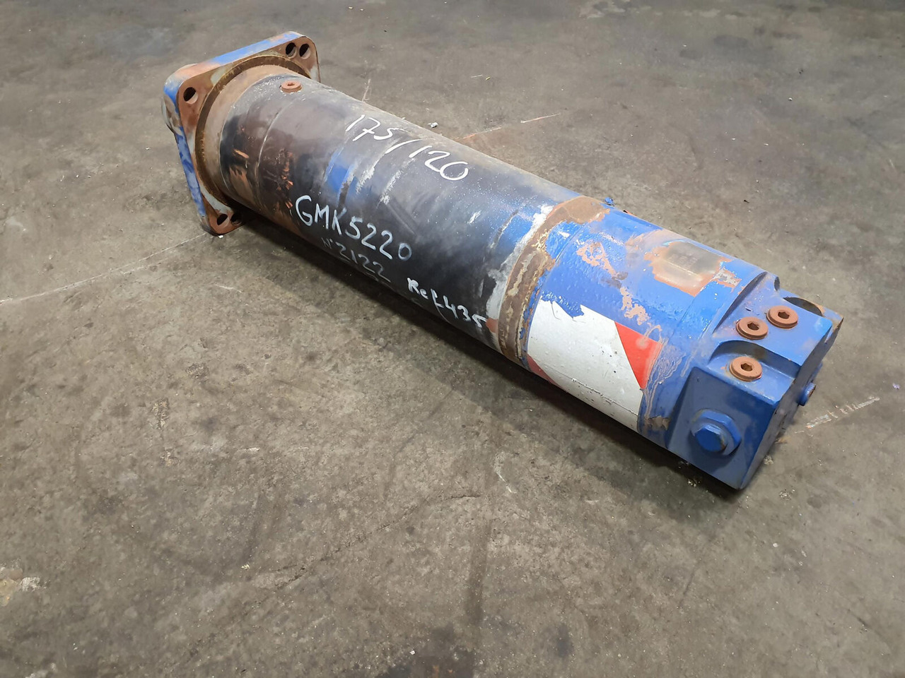 Grove GMK 5220, 5170 outrigger cylinder - מתלה עבור עגורן נייד: תמונה 4 Grove GMK 5220, 5170 outrigger cylinder - מתלה עבור עגורן נייד: תמונה 4