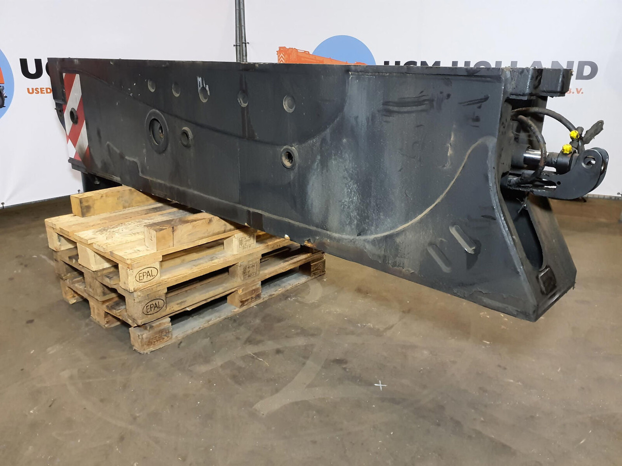 Grove GMK 6400 outrigger beam front complete - מתלה עבור עגורן: תמונה 3 Grove GMK 6400 outrigger beam front complete - מתלה עבור עגורן: תמונה 3