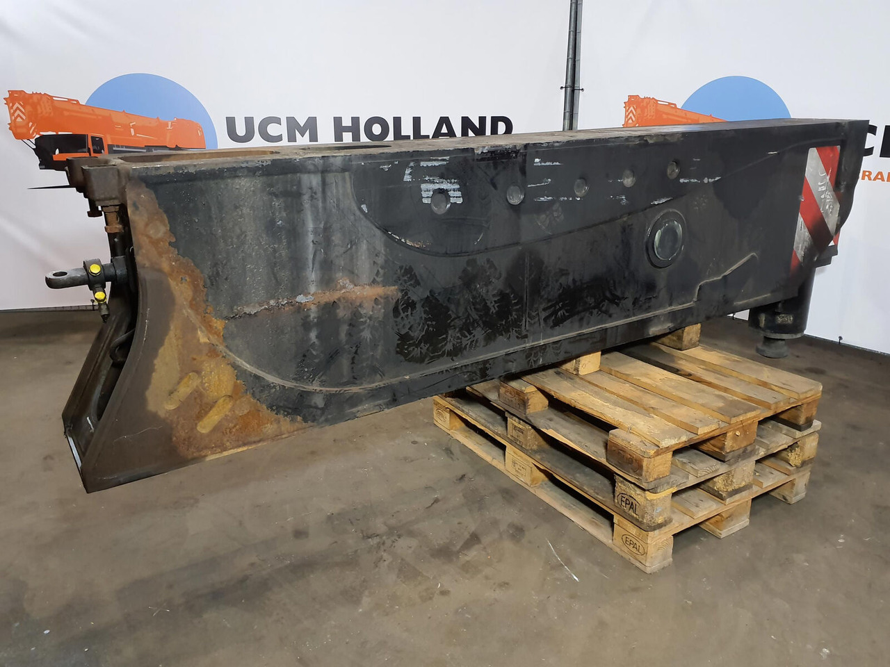 Grove GMK 6400 outrigger beam rear complete - מתלה עבור עגורן: תמונה 4 Grove GMK 6400 outrigger beam rear complete - מתלה עבור עגורן: תמונה 4