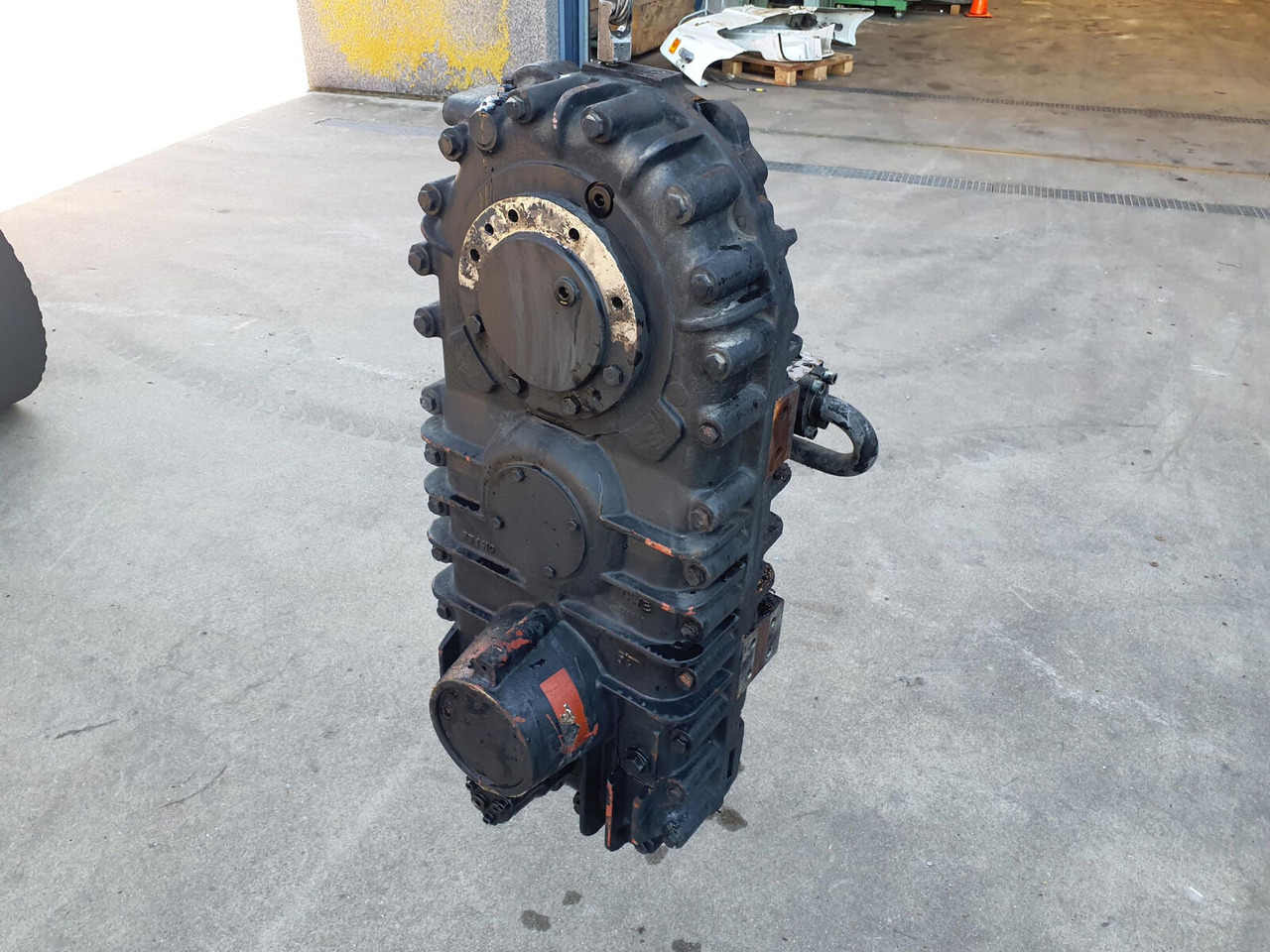 Grove GMK 6400 transfer gear - תמסורת עבור עגורן נייד: תמונה 3 Grove GMK 6400 transfer gear - תמסורת עבור עגורן נייד: תמונה 3