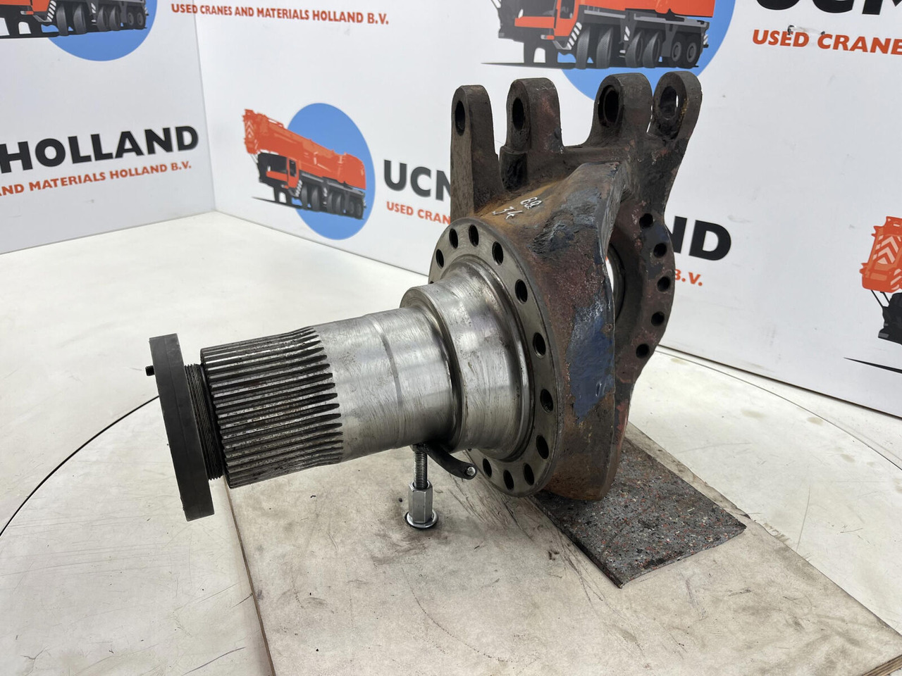 Grove GMK Steering knuckle 16 holes - מפרק היגוי עבור עגורן נייד: תמונה 1 Grove GMK Steering knuckle 16 holes - מפרק היגוי עבור עגורן נייד: תמונה 1