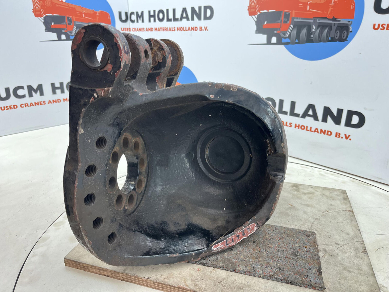 Grove GMK Steering knuckle 16 holes - מפרק היגוי עבור עגורן נייד: תמונה 5 Grove GMK Steering knuckle 16 holes - מפרק היגוי עבור עגורן נייד: תמונה 5