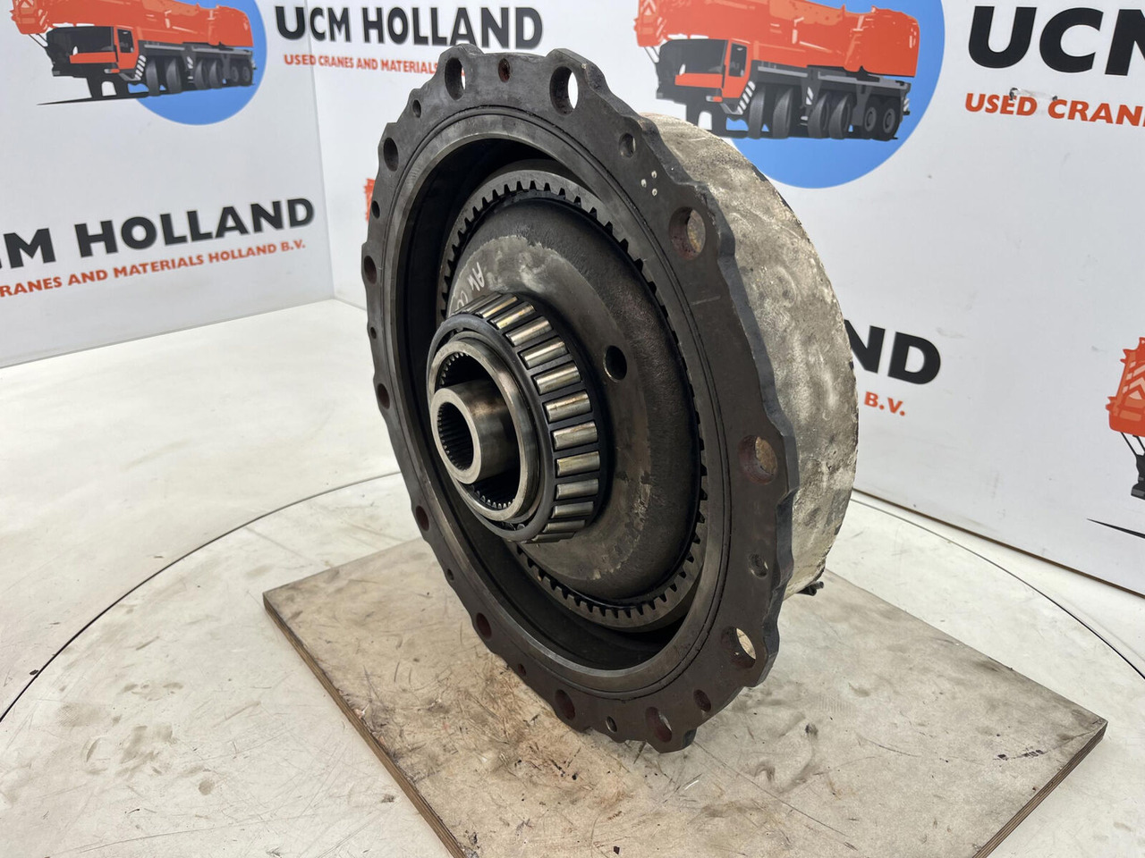 Grove GMK planetary gear 12-23-60-34-3pl-H135-46 - הנעה סופית עבור עגורן נייד: תמונה 3 Grove GMK planetary gear 12-23-60-34-3pl-H135-46 - הנעה סופית עבור עגורן נייד: תמונה 3