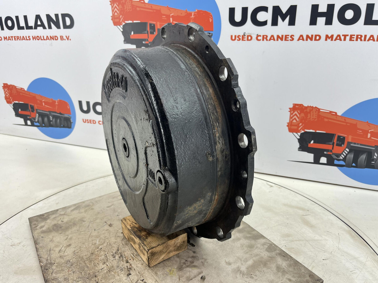 Grove GMK planetary gear 12-23-60-34-3pl-H135-46 - הנעה סופית עבור עגורן נייד: תמונה 2 Grove GMK planetary gear 12-23-60-34-3pl-H135-46 - הנעה סופית עבור עגורן נייד: תמונה 2