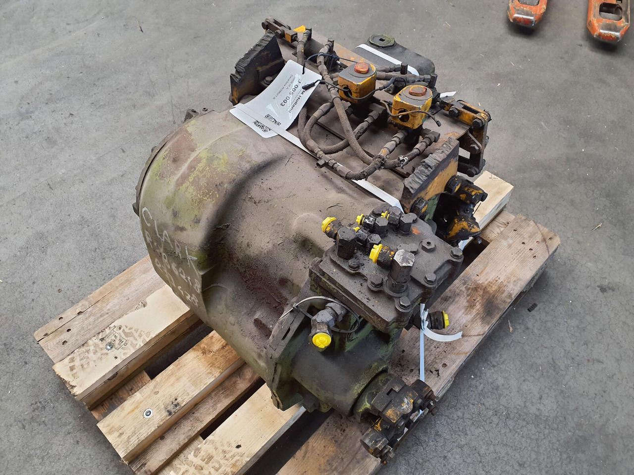 Grove RT 65S Gearbox Clark R28621-8 - תיבת הילוכים עבור עגורן נייד: תמונה 2 Grove RT 65S Gearbox Clark R28621-8 - תיבת הילוכים עבור עגורן נייד: תמונה 2