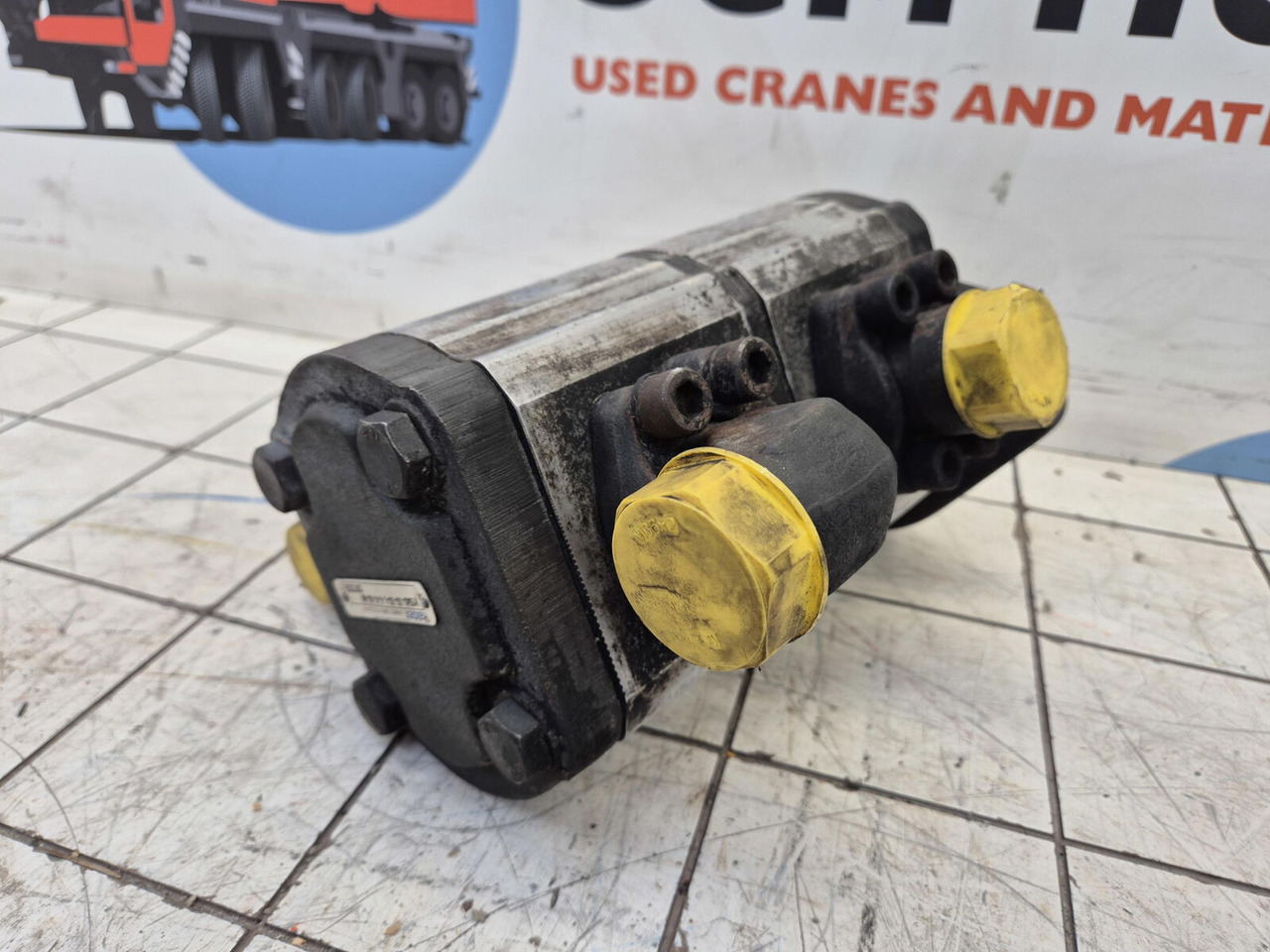 Haldex Barnes dual gear pump - משאבה הידרולית עבור עגורן נייד: תמונה 3 Haldex Barnes dual gear pump - משאבה הידרולית עבור עגורן נייד: תמונה 3