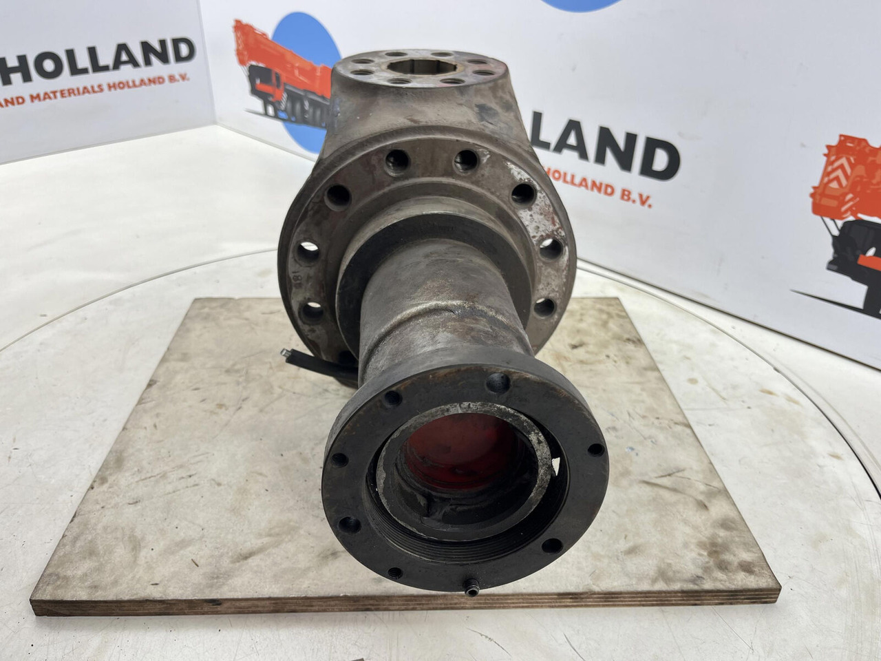 Kessler steering knuckle 12 holes - מפרק היגוי עבור עגורן: תמונה 2 Kessler steering knuckle 12 holes - מפרק היגוי עבור עגורן: תמונה 2