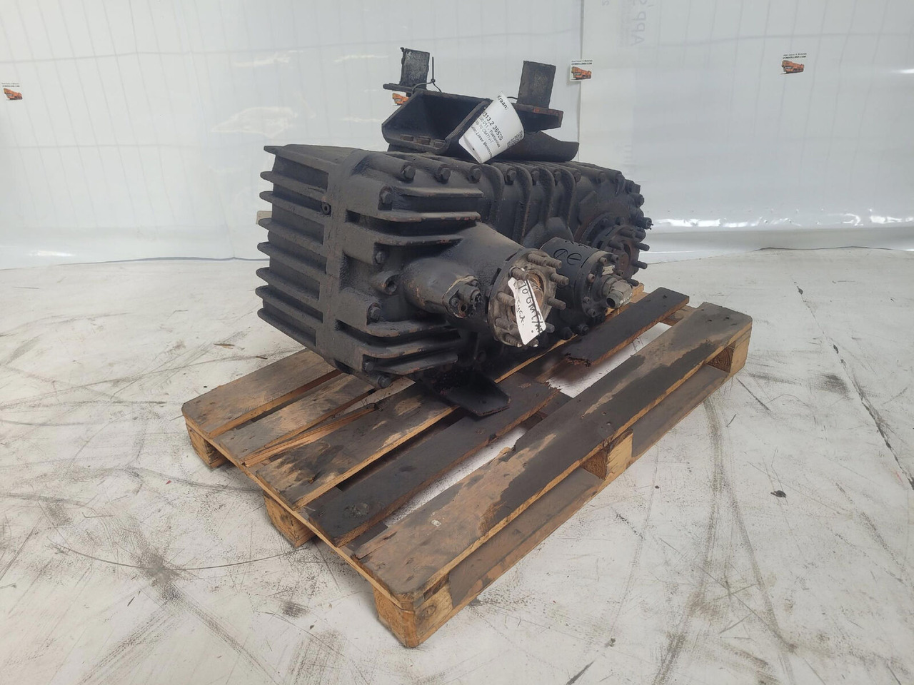 Krupp 70 GMT/ AT dropbox - תמסורת עבור עגורן נייד: תמונה 3 Krupp 70 GMT/ AT dropbox - תמסורת עבור עגורן נייד: תמונה 3