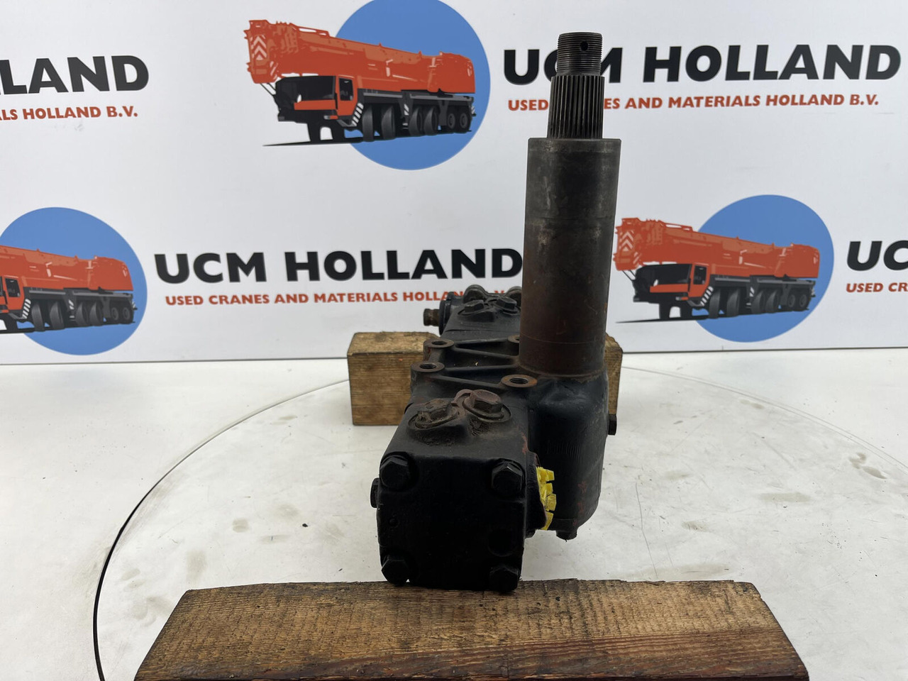 Krupp 70 GMT/AT steering box - ציוד היגוי עבור עגורן נייד: תמונה 4 Krupp 70 GMT/AT steering box - ציוד היגוי עבור עגורן נייד: תמונה 4