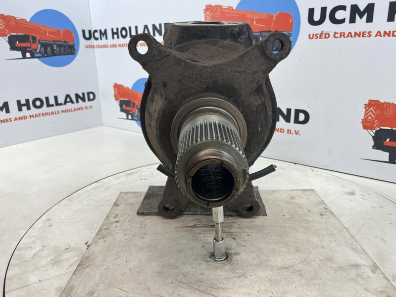 Krupp 70 GMT Steering knuckle axle 1 - מפרק היגוי עבור עגורן: תמונה 2 Krupp 70 GMT Steering knuckle axle 1 - מפרק היגוי עבור עגורן: תמונה 2