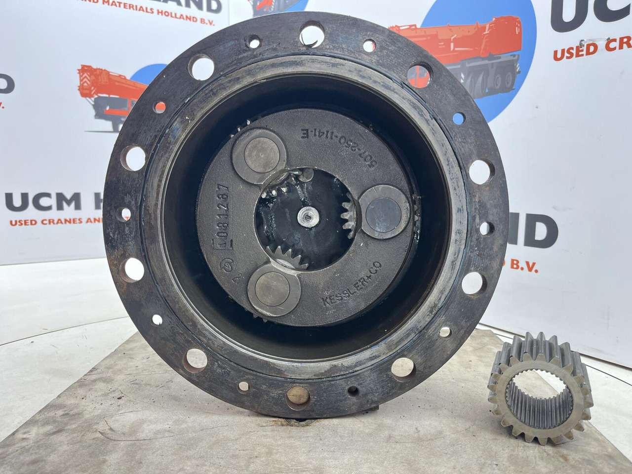 Krupp 70 GMT planetary gear 21-21-63-40-3pl-H135-46 - הנעה סופית עבור עגורן נייד: תמונה 4 Krupp 70 GMT planetary gear 21-21-63-40-3pl-H135-46 - הנעה סופית עבור עגורן נייד: תמונה 4