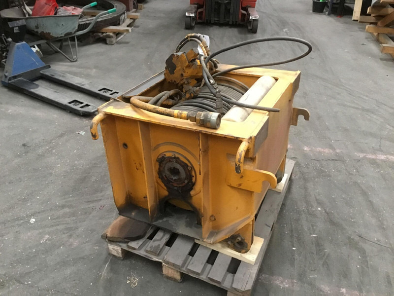Krupp KMK 3045 4060 4070 winch - עגורן מעמיס: תמונה 2 Krupp KMK 3045 4060 4070 winch - עגורן מעמיס: תמונה 2