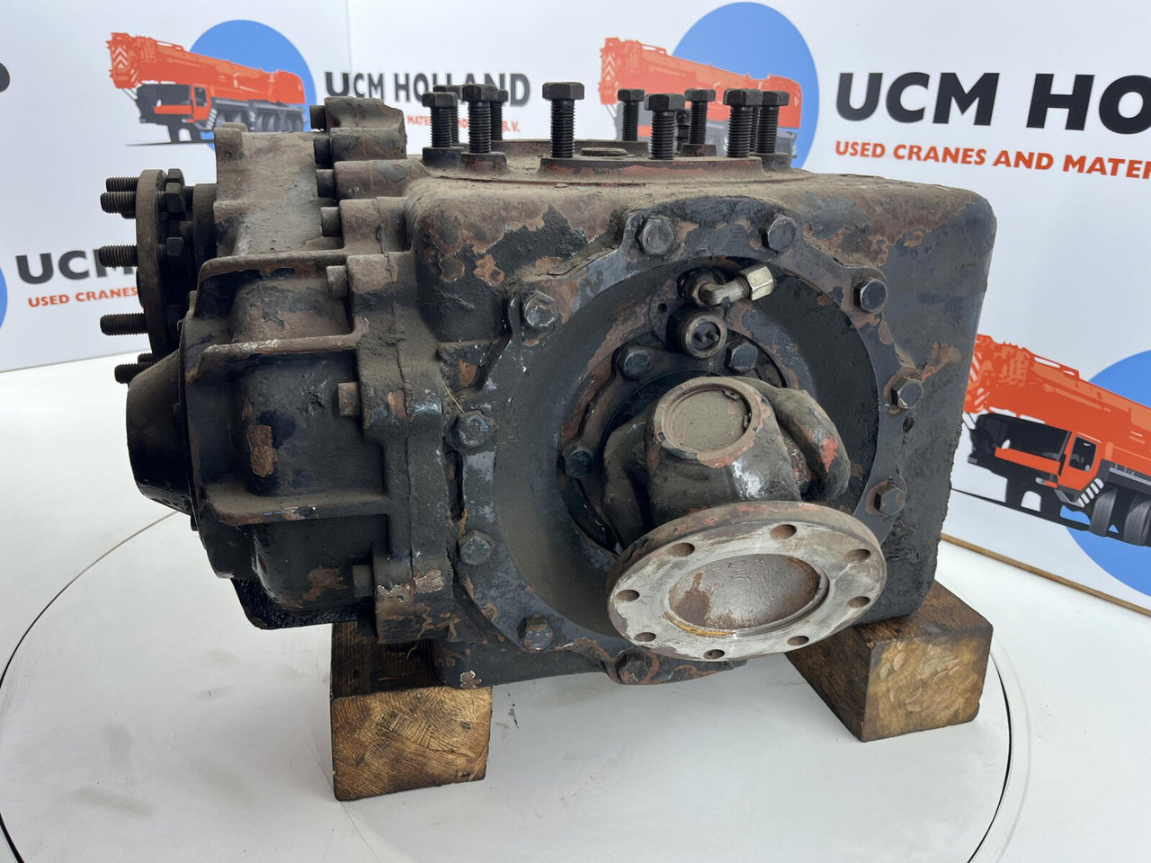 Krupp KMK 4070 diff box - הילוך דיפרנציאלי עבור עגורן נייד: תמונה 1 Krupp KMK 4070 diff box - הילוך דיפרנציאלי עבור עגורן נייד: תמונה 1