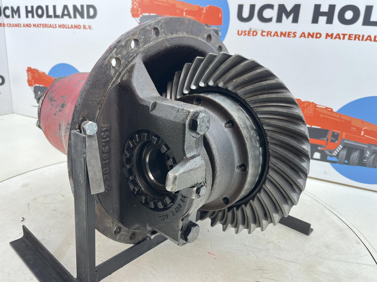 Krupp KMK 5100 end differential 17x36 axle 5 - הילוך דיפרנציאלי עבור עגורן נייד: תמונה 1 Krupp KMK 5100 end differential 17x36 axle 5 - הילוך דיפרנציאלי עבור עגורן נייד: תמונה 1
