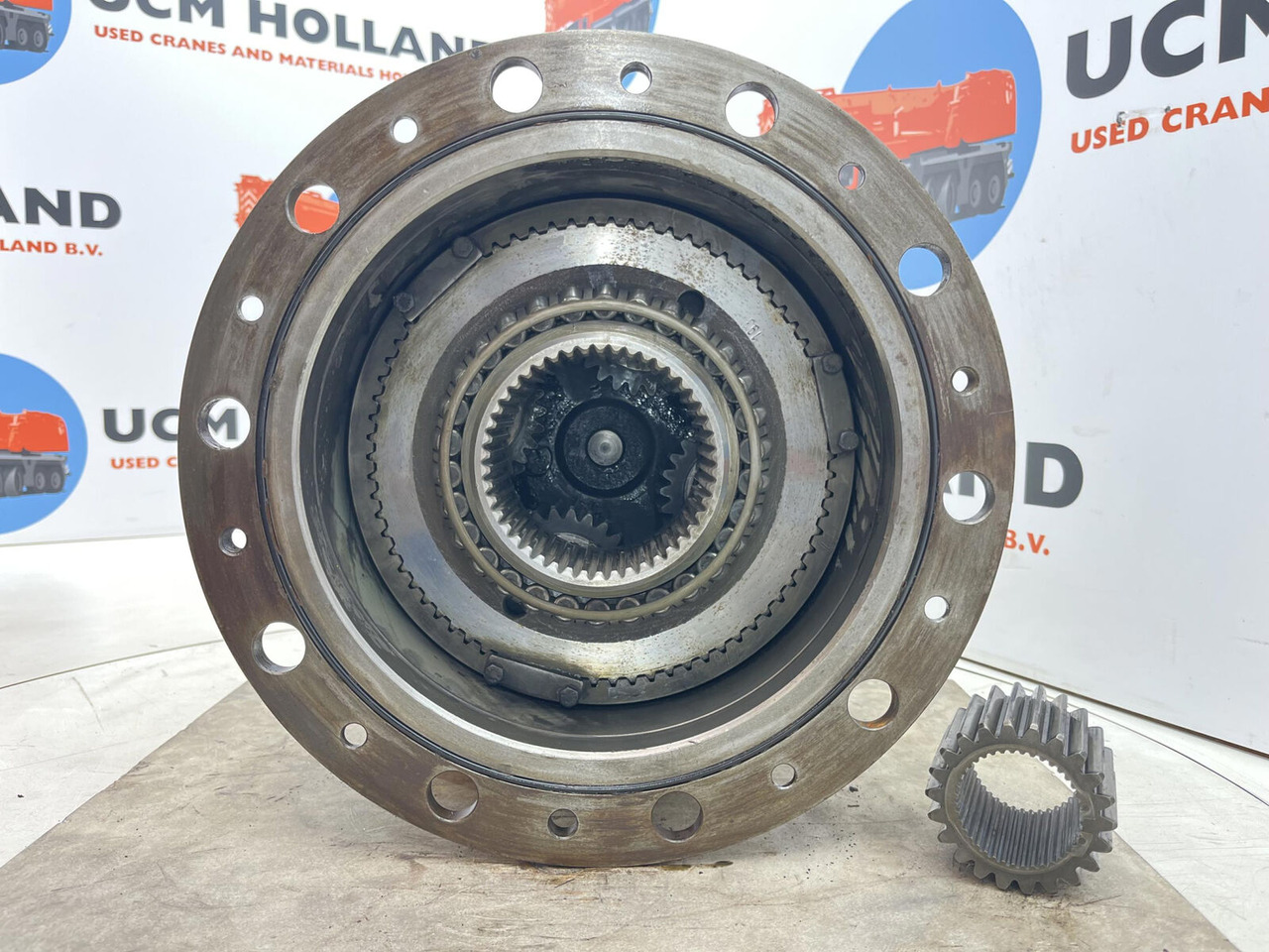 Krupp KMK 8350 planetary gear 22-25-74-40-4pl-H185-46 - הנעה סופית עבור עגורן נייד: תמונה 5 Krupp KMK 8350 planetary gear 22-25-74-40-4pl-H185-46 - הנעה סופית עבור עגורן נייד: תמונה 5
