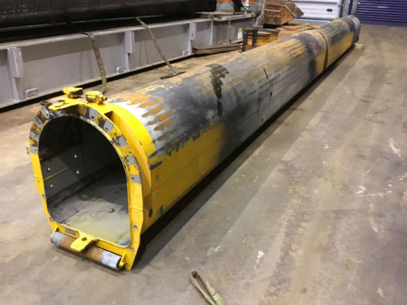 Liebherr LTM 1040-2.1 telescopic section 1 - גוף וחלק חיצוני עבור עגורן: תמונה 2 Liebherr LTM 1040-2.1 telescopic section 1 - גוף וחלק חיצוני עבור עגורן: תמונה 2