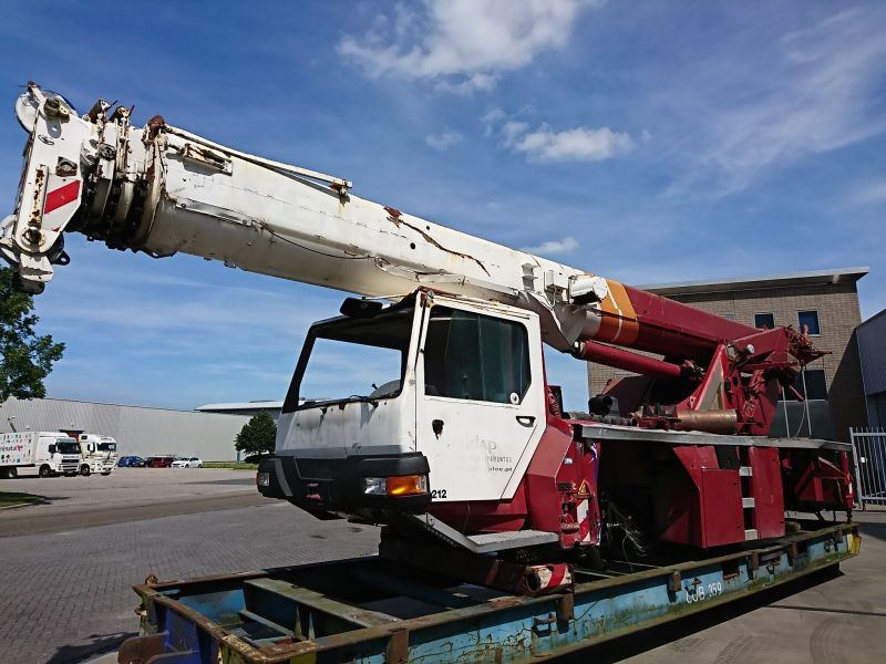 Liebherr LTM 1040-2.1 - עגורן נייד: תמונה 1 Liebherr LTM 1040-2.1 - עגורן נייד: תמונה 1
