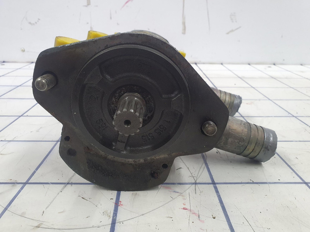 Liebherr LTM 1050-1 TRIPLE GEAR PUMP - משאבה הידרולית עבור עגורן נייד: תמונה 4 Liebherr LTM 1050-1 TRIPLE GEAR PUMP - משאבה הידרולית עבור עגורן נייד: תמונה 4