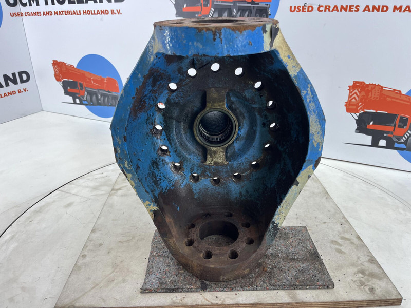 Liebherr LTM 1070 Steering knuckle 16 holes axle 4 - מפרק היגוי עבור עגורן: תמונה 5 Liebherr LTM 1070 Steering knuckle 16 holes axle 4 - מפרק היגוי עבור עגורן: תמונה 5