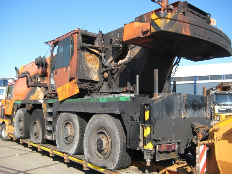 Liebherr LTM 1080-1 for parts - עגורן לכל שטח: תמונה 2 Liebherr LTM 1080-1 for parts - עגורן לכל שטח: תמונה 2