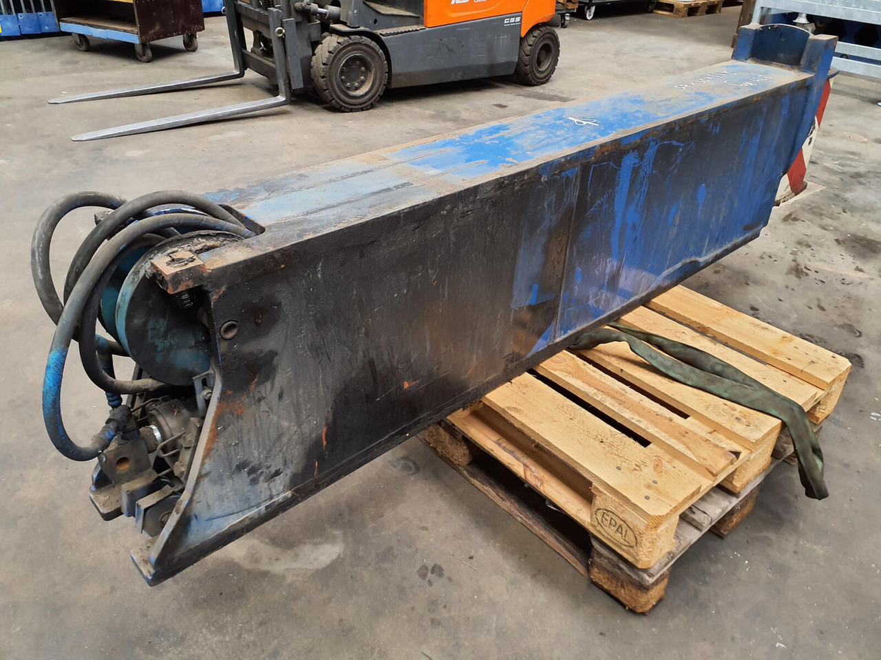 Liebherr LTM 1090-2 sliding beam with sliding cylinder - מתלה עבור עגורן נייד: תמונה 3 Liebherr LTM 1090-2 sliding beam with sliding cylinder - מתלה עבור עגורן נייד: תמונה 3