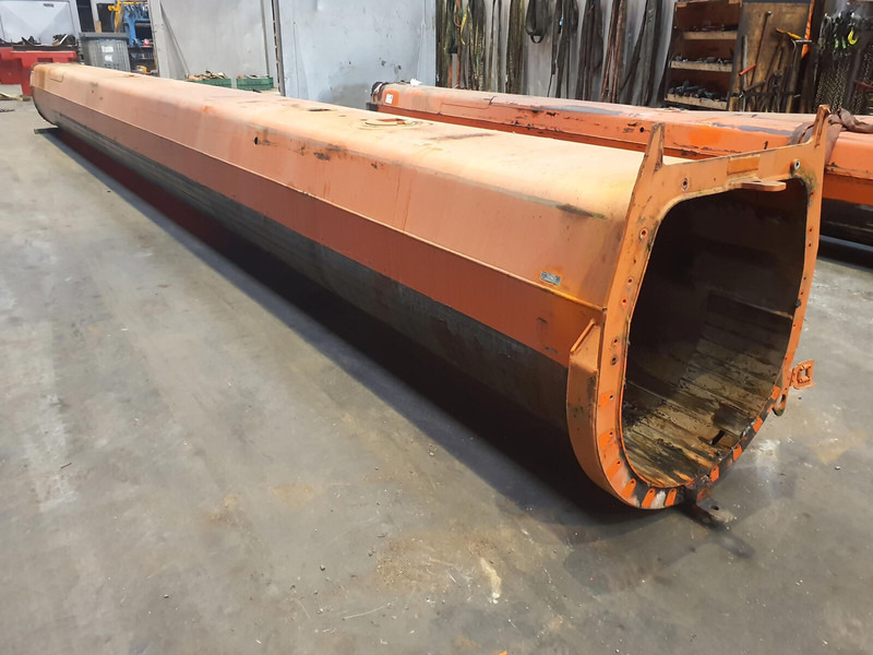 Liebherr LTM 1095-5.1 Telescopic section 1 - גוף וחלק חיצוני עבור עגורן: תמונה 2 Liebherr LTM 1095-5.1 Telescopic section 1 - גוף וחלק חיצוני עבור עגורן: תמונה 2