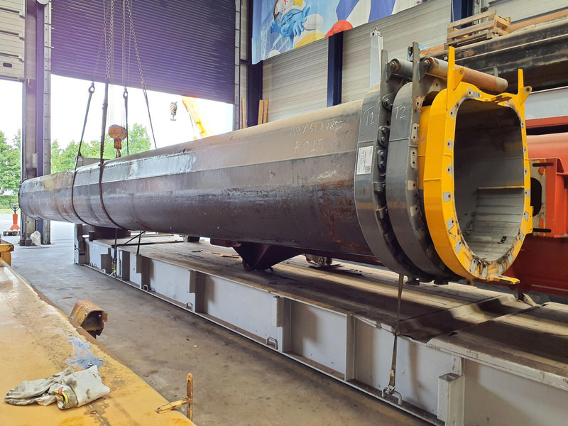 Liebherr LTM 1160-5.1 telescopic section 1 - גוף וחלק חיצוני עבור עגורן: תמונה 1 Liebherr LTM 1160-5.1 telescopic section 1 - גוף וחלק חיצוני עבור עגורן: תמונה 1