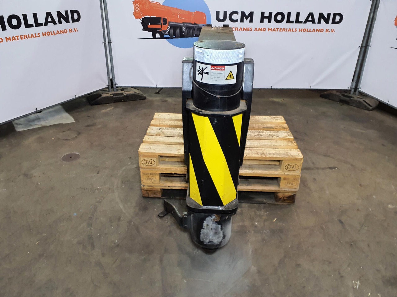 Liebherr LTM 1200/1 sliding beam rear pre assembled - מתלה עבור עגורן: תמונה 5 Liebherr LTM 1200/1 sliding beam rear pre assembled - מתלה עבור עגורן: תמונה 5