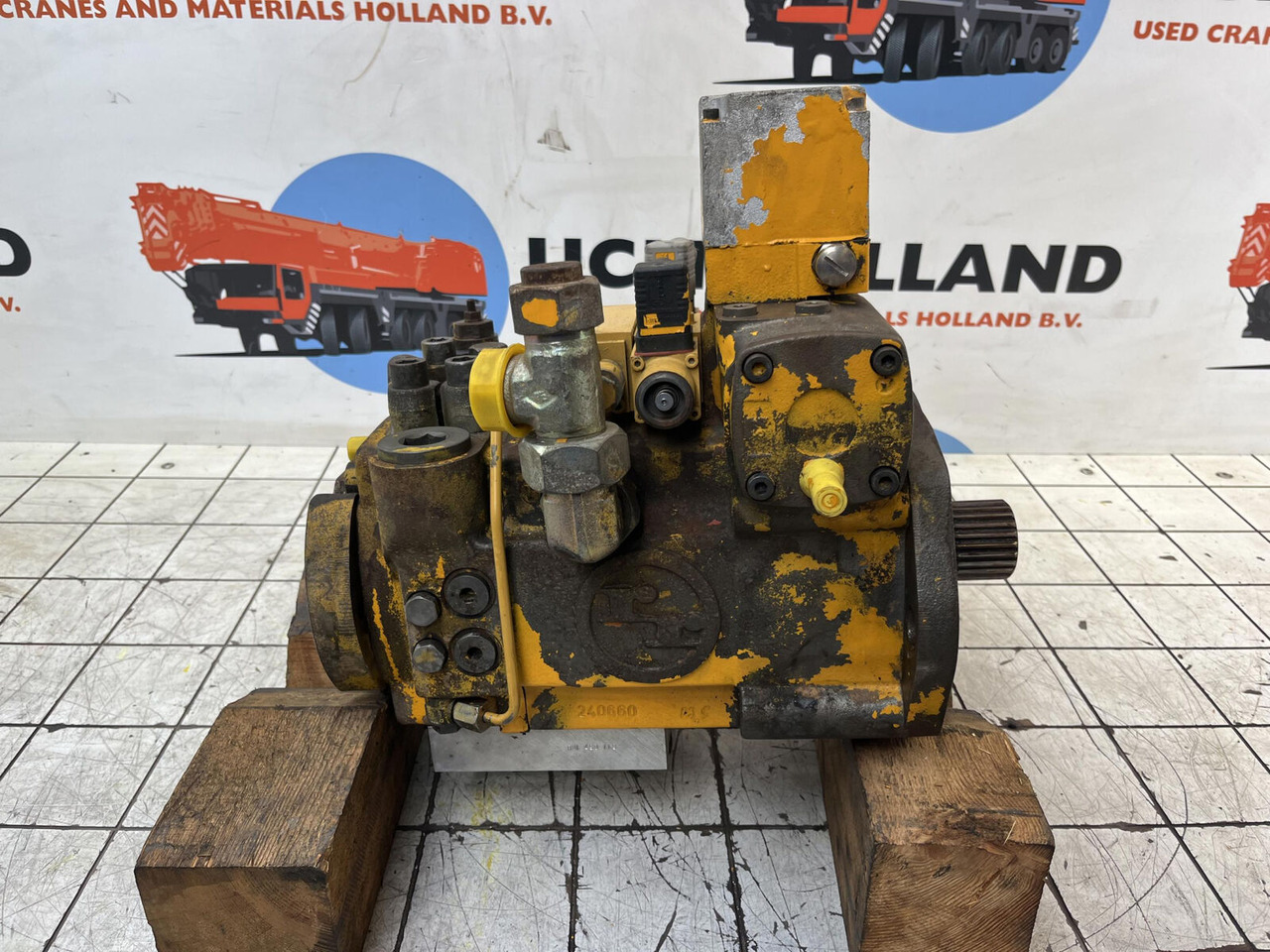 Liebherr LTM 1200 variable pump - משאבה הידרולית עבור עגורן נייד: תמונה 1 Liebherr LTM 1200 variable pump - משאבה הידרולית עבור עגורן נייד: תמונה 1