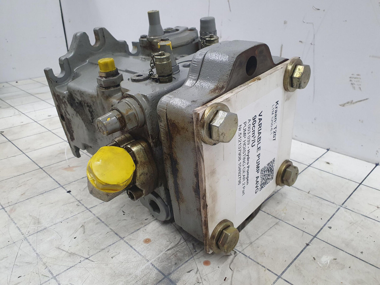 Liebherr LTM 1250-6.1 VARIABLE PUMP A4VG 90cm³/U - משאבה הידרולית עבור עגורן נייד: תמונה 4 Liebherr LTM 1250-6.1 VARIABLE PUMP A4VG 90cm³/U - משאבה הידרולית עבור עגורן נייד: תמונה 4
