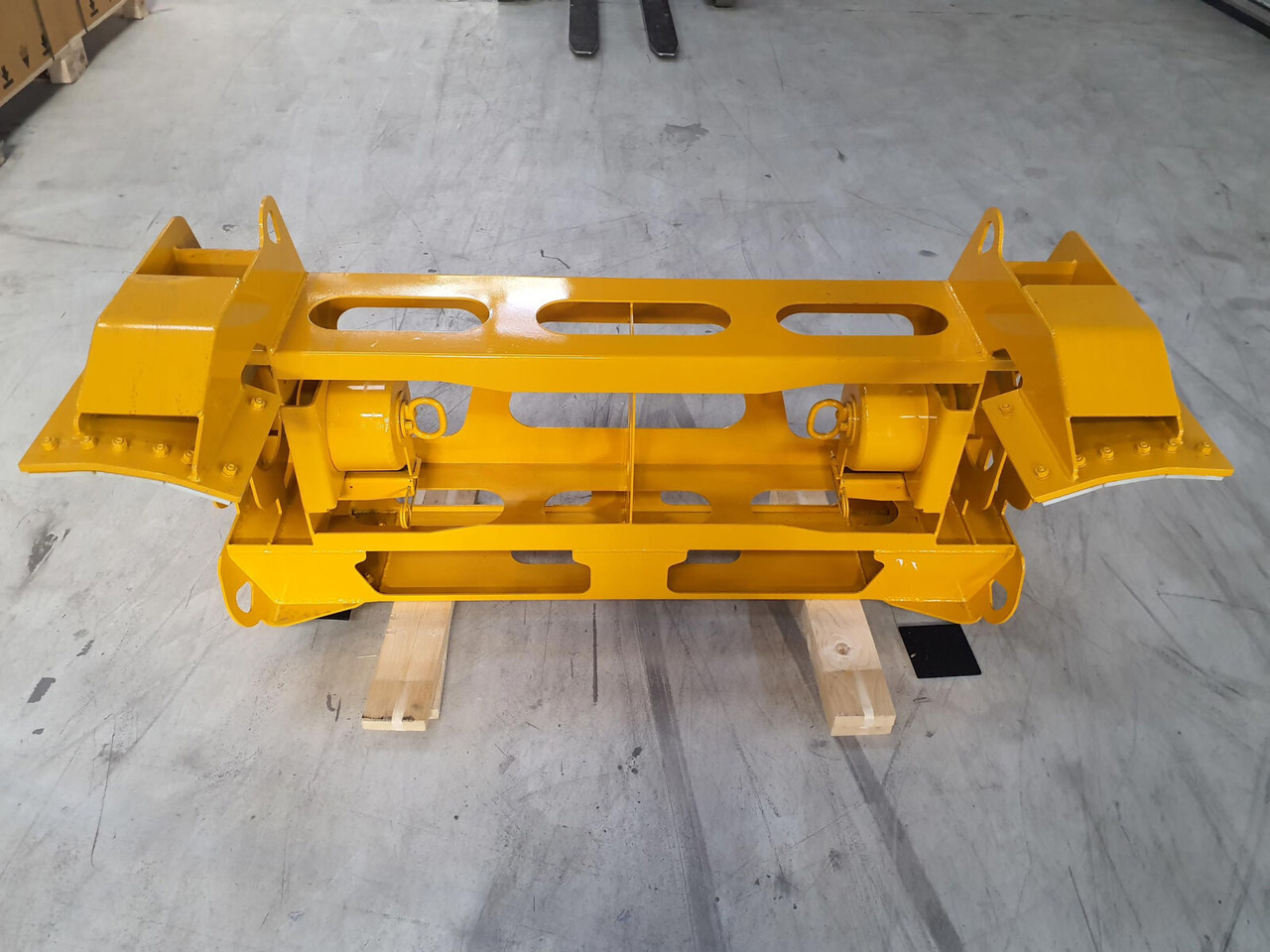 Liebherr LTM 1750-9.1 Luffing cylinder lifting device front - גוף וחלק חיצוני עבור עגורן נייד: תמונה 4 Liebherr LTM 1750-9.1 Luffing cylinder lifting device front - גוף וחלק חיצוני עבור עגורן נייד: תמונה 4