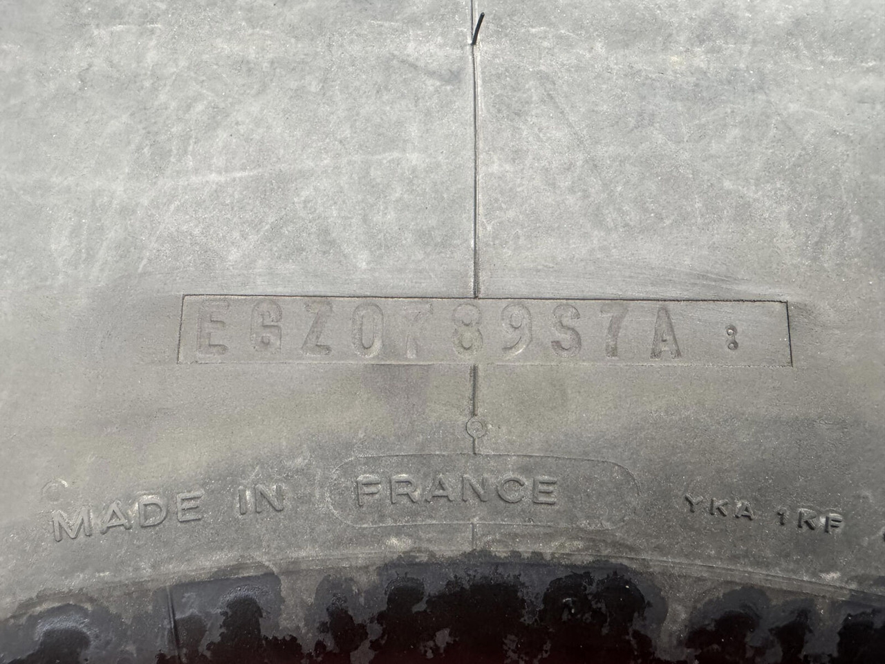 Liebherr Wheel 445/95R25 10 12 1p - חבילת גלגלים וצמיגים עבור עגורן: תמונה 4 Liebherr Wheel 445/95R25 10 12 1p - חבילת גלגלים וצמיגים עבור עגורן: תמונה 4