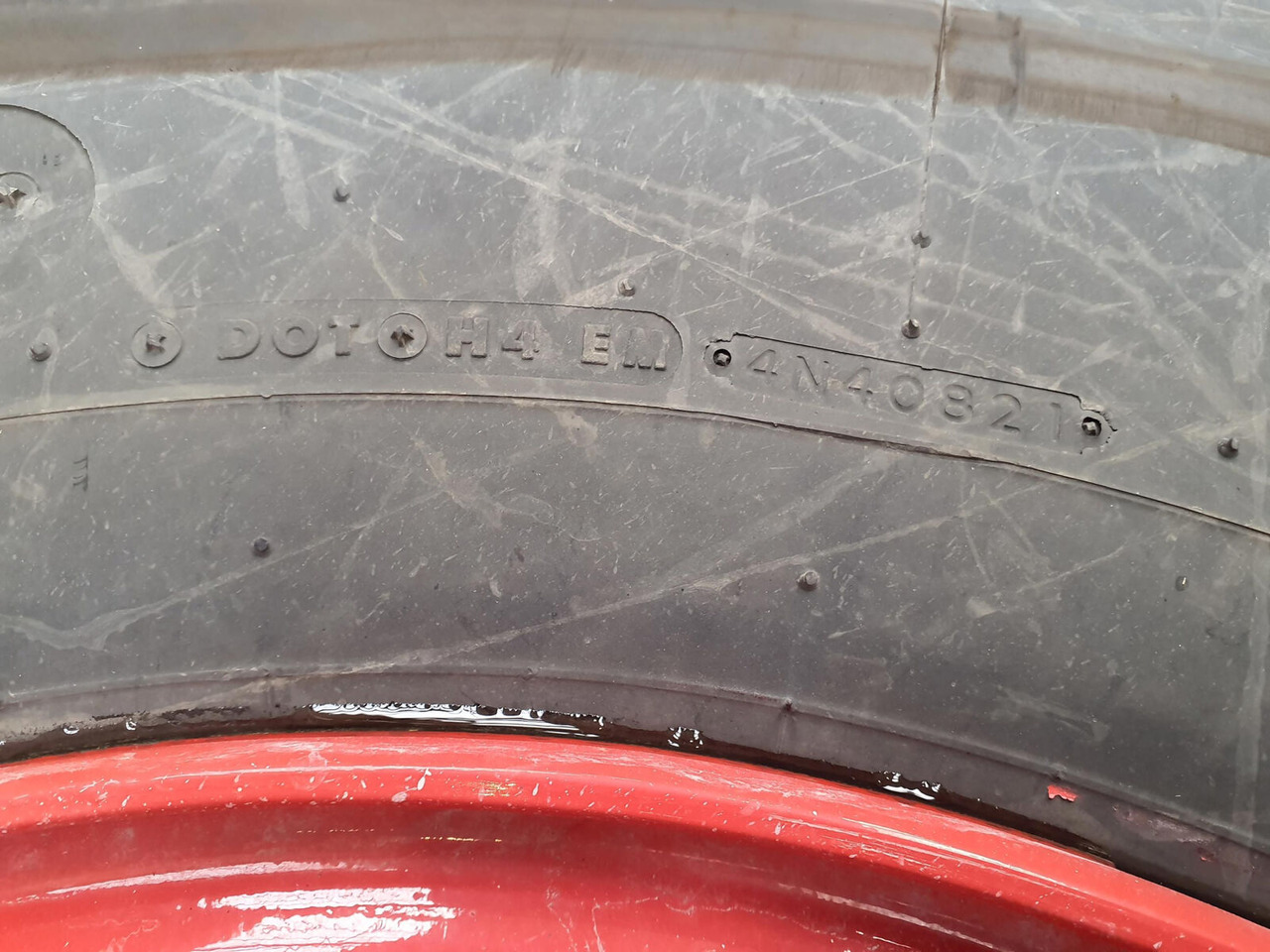 Liebherr Wheel 445/95R25 10 12 1p - חבילת גלגלים וצמיגים עבור עגורן: תמונה 3 Liebherr Wheel 445/95R25 10 12 1p - חבילת גלגלים וצמיגים עבור עגורן: תמונה 3