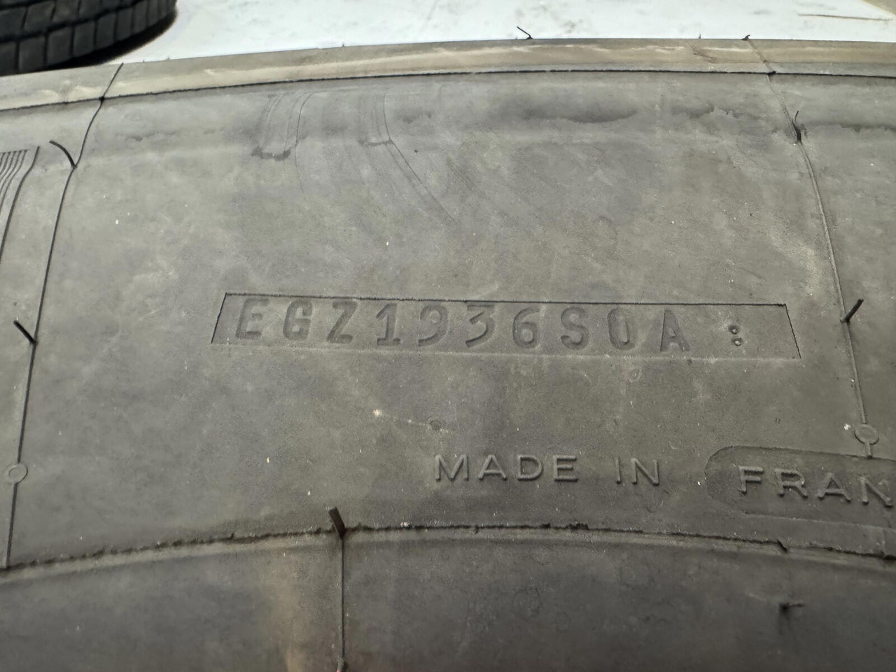 Liebherr Wheel 445/95R25 10 12 1p - חבילת גלגלים וצמיגים עבור עגורן: תמונה 4 Liebherr Wheel 445/95R25 10 12 1p - חבילת גלגלים וצמיגים עבור עגורן: תמונה 4