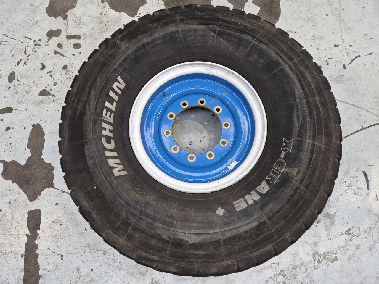 Liebherr Wheel 445/95R25 10 12 1p - חבילת גלגלים וצמיגים עבור עגורן: תמונה 2 Liebherr Wheel 445/95R25 10 12 1p - חבילת גלגלים וצמיגים עבור עגורן: תמונה 2