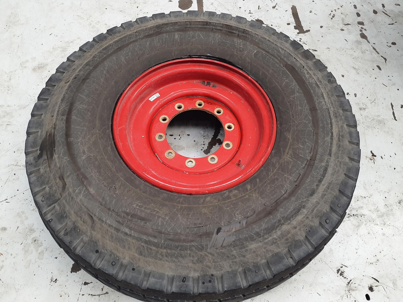 Liebherr Wheel 445/95R25 10 12 1p - חבילת גלגלים וצמיגים עבור עגורן: תמונה 2 Liebherr Wheel 445/95R25 10 12 1p - חבילת גלגלים וצמיגים עבור עגורן: תמונה 2