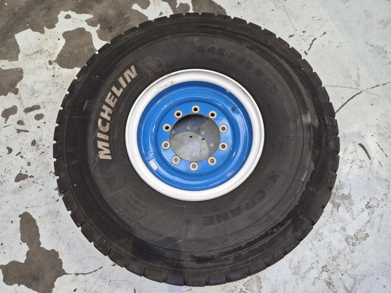 Liebherr Wheel 445/95R25 10 12 1p - חבילת גלגלים וצמיגים עבור עגורן: תמונה 2 Liebherr Wheel 445/95R25 10 12 1p - חבילת גלגלים וצמיגים עבור עגורן: תמונה 2
