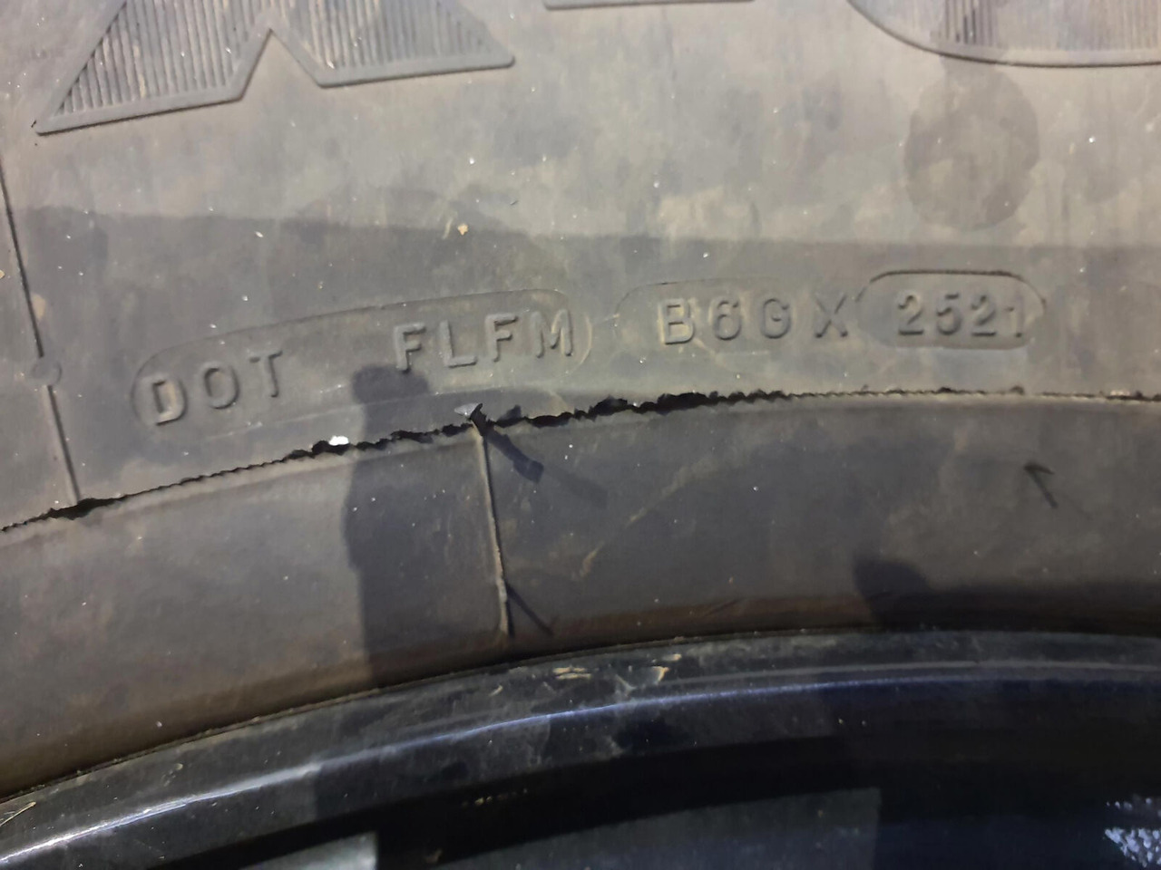 Liebherr Wheel 445/95R25 10 12 1p - חבילת גלגלים וצמיגים עבור עגורן: תמונה 3 Liebherr Wheel 445/95R25 10 12 1p - חבילת גלגלים וצמיגים עבור עגורן: תמונה 3