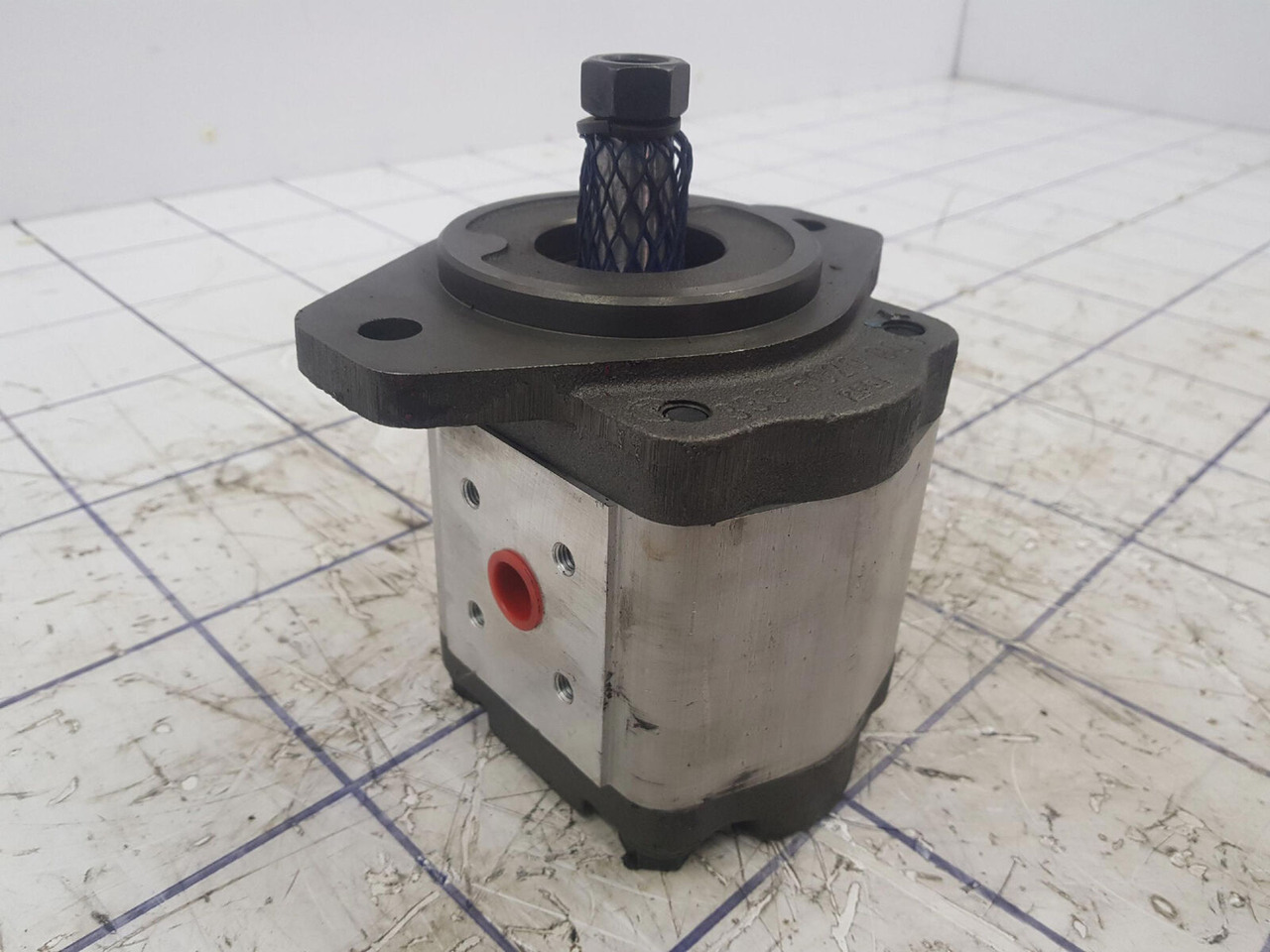 Parker Parker Hydraulics gear pump - משאבה הידרולית עבור עגורן: תמונה 2 Parker Parker Hydraulics gear pump - משאבה הידרולית עבור עגורן: תמונה 2